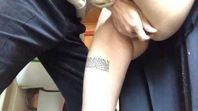 שפּריצן אין די שולע קלאָזעט, אַ פאַקטיש פראָטי אָרגאַזם - מיין לערער האט זיין בעסטער